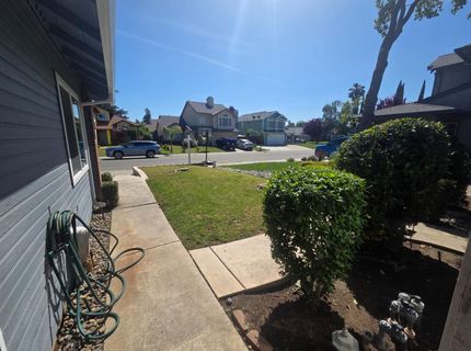 8212 Newbury Park Ct, Sacramento, CA 95828 Photo