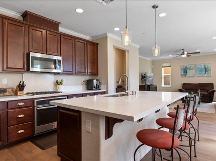 8400 Brooklyn Rd, Sacramento, CA 95829 Photo