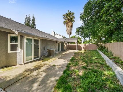 8605 Zircon Crest Ct, Elk Grove, CA 95624 Photo