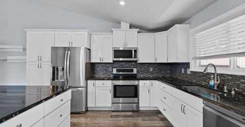 8605 Zircon Crest Ct, Elk Grove, CA 95624 Photo