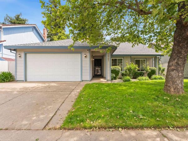 2837 Tiffany West Way, Sacramento, CA 95827