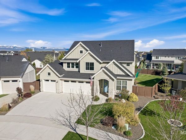 5756 N Vicenza Ave, Meridian, ID 83646