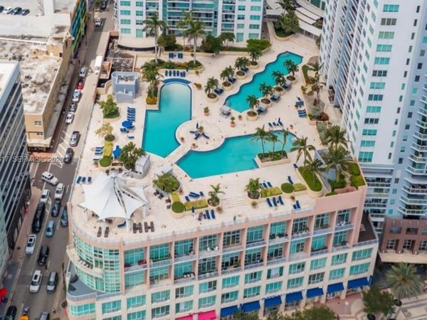 253 NE 2nd St, Unit 1608, Miami, FL 33132