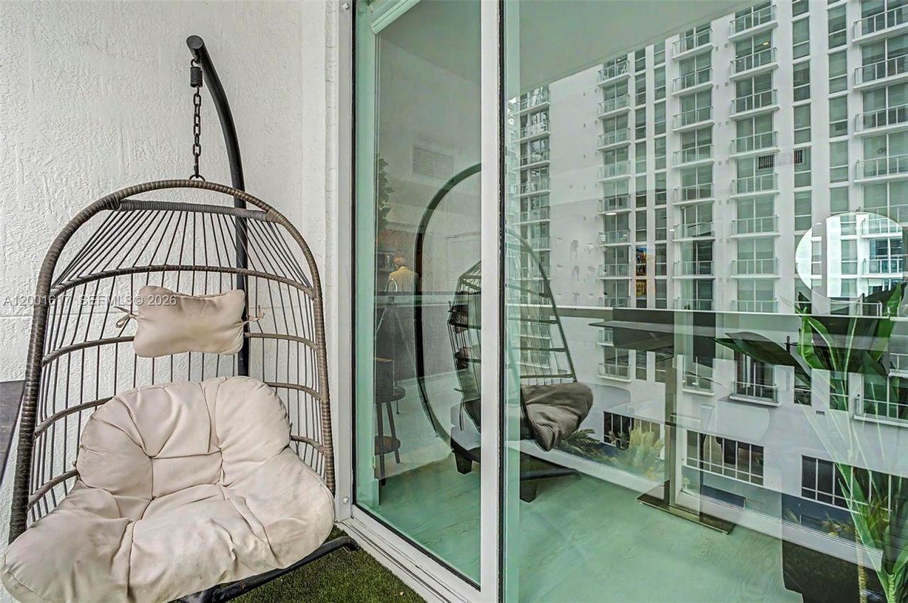 253 NE 2nd St, Unit 1608, Miami, FL 33132 Photo