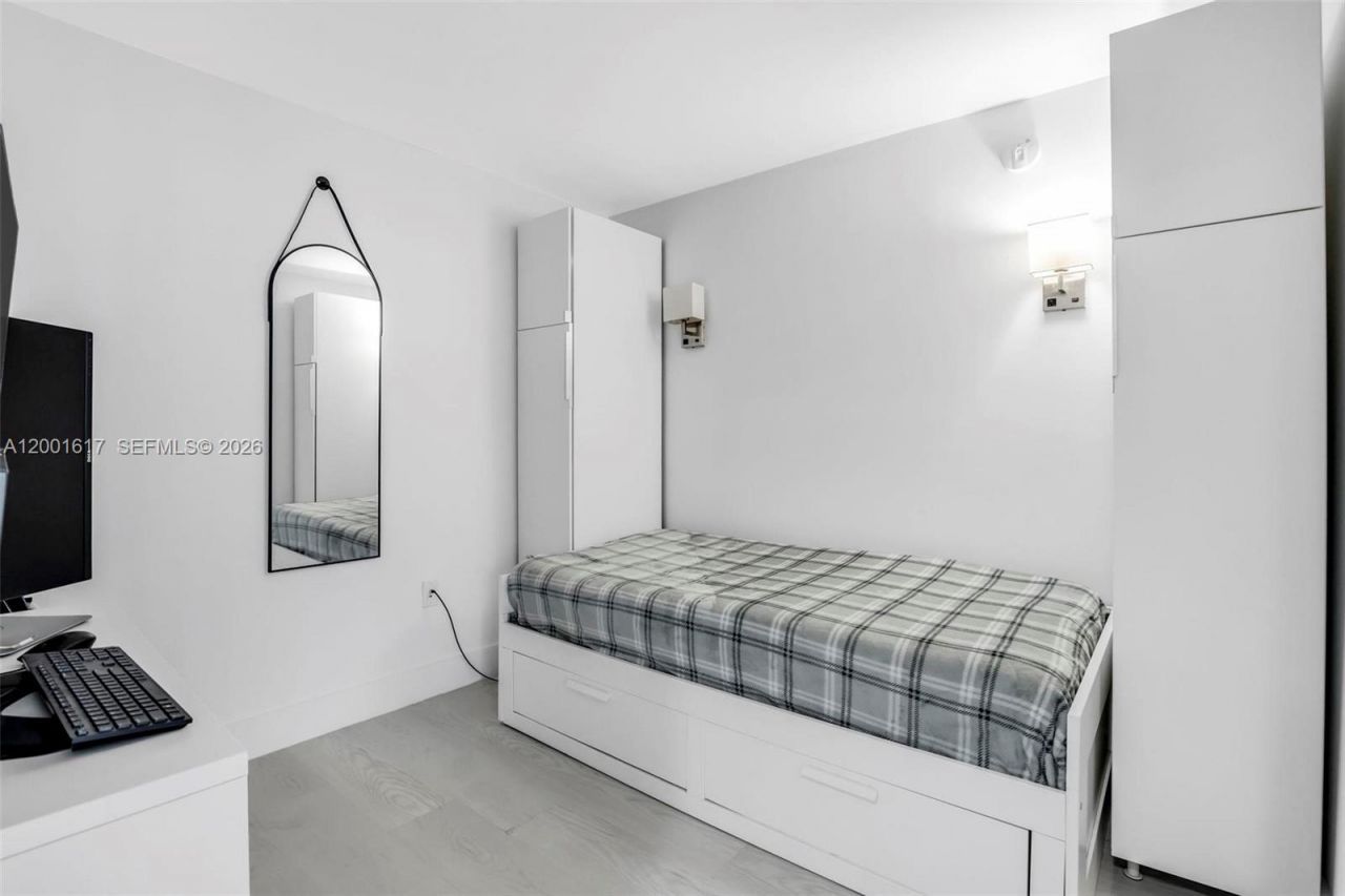 253 NE 2nd St, Unit 1608, Miami, FL 33132 Photo