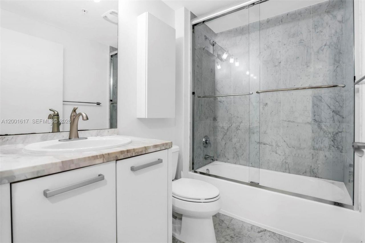 253 NE 2nd St, Unit 1608, Miami, FL 33132 Photo