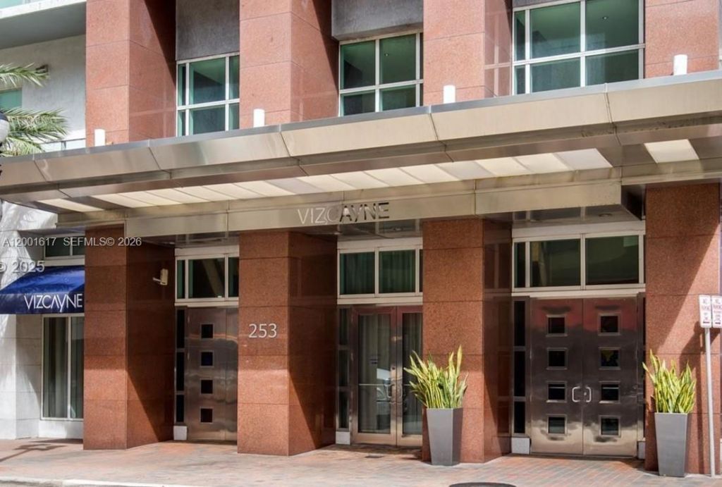 253 NE 2nd St, Unit 1608, Miami, FL 33132 Photo