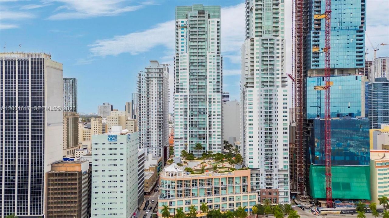 253 NE 2nd St, Unit 1608, Miami, FL 33132 Photo