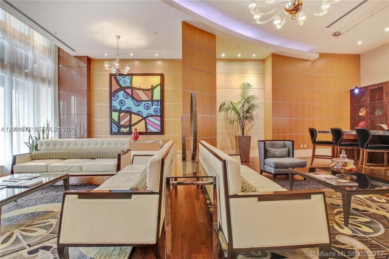 253 NE 2nd St, Unit 1608, Miami, FL 33132 Photo