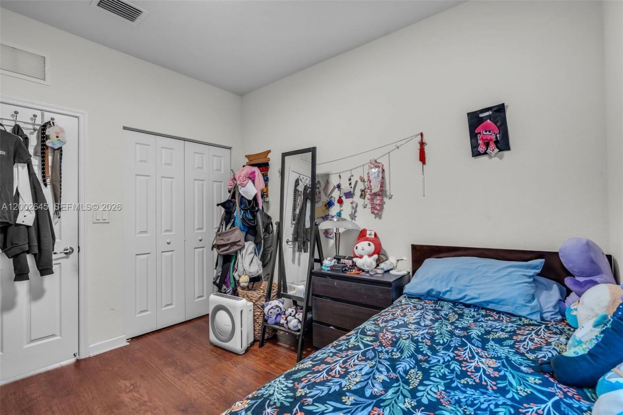 10371 W 32nd Ln, Hialeah, FL 33018 Photo