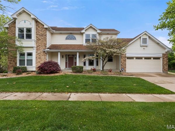 2385 Clarjon Drive, Ballwin, MO 63021
