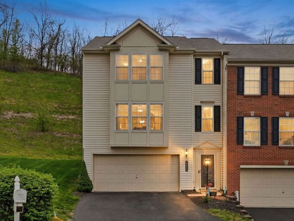 220 Maple Ridge Drive , Canonsburg, PA 15317
