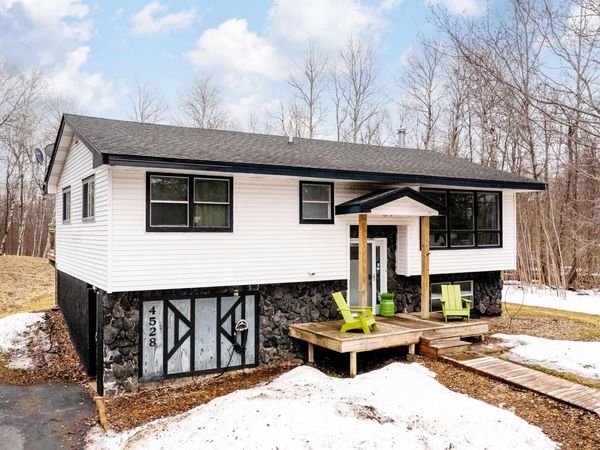 4528 Solway Rd, Hermantown, MN 55811