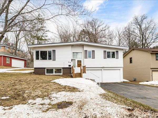 619 Leicester Ave, Duluth, MN 55803