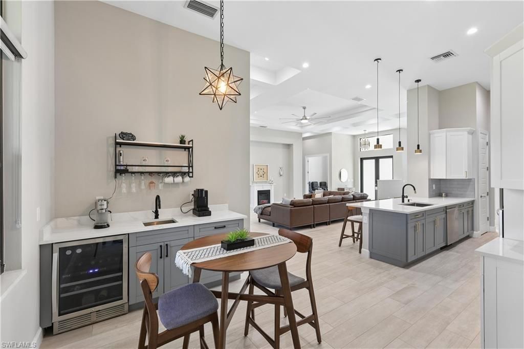 360 13th St Sw, Naples, FL 34117 Photo