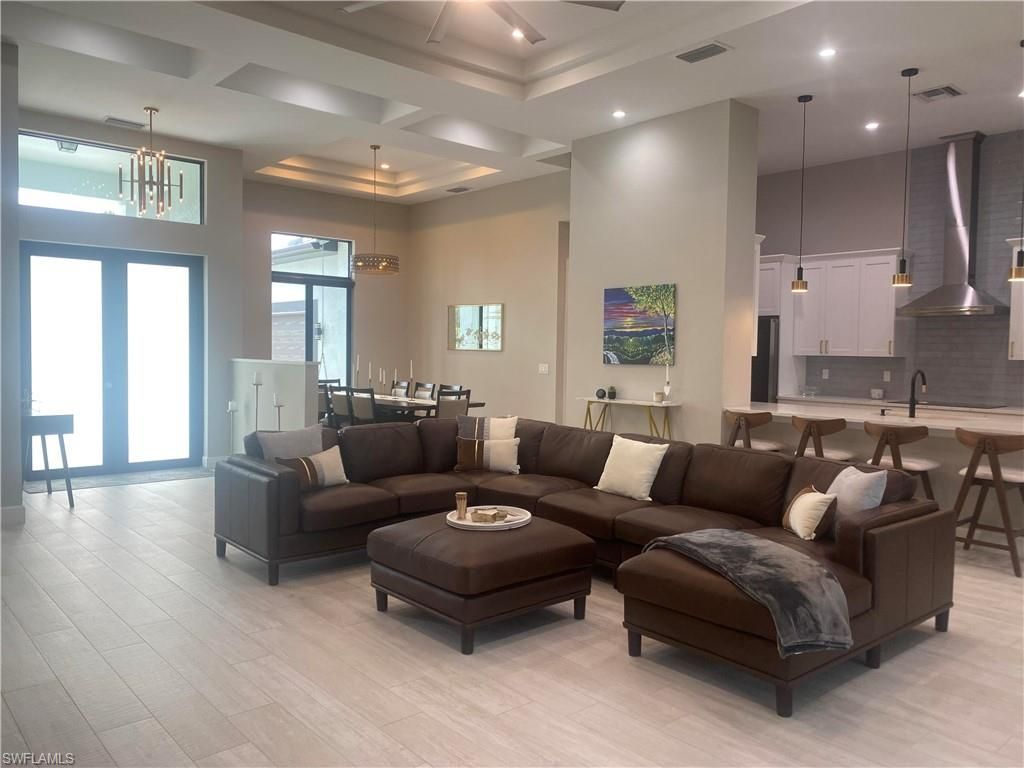 360 13th St Sw, Naples, FL 34117 Photo