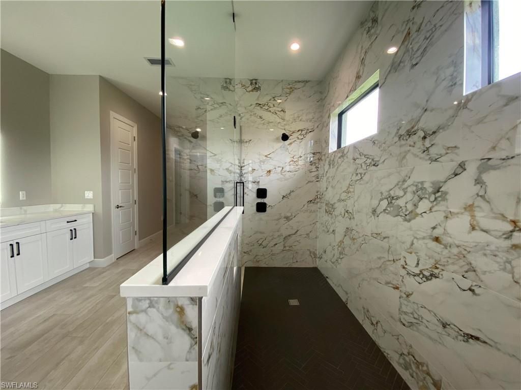 360 13th St Sw, Naples, FL 34117 Photo