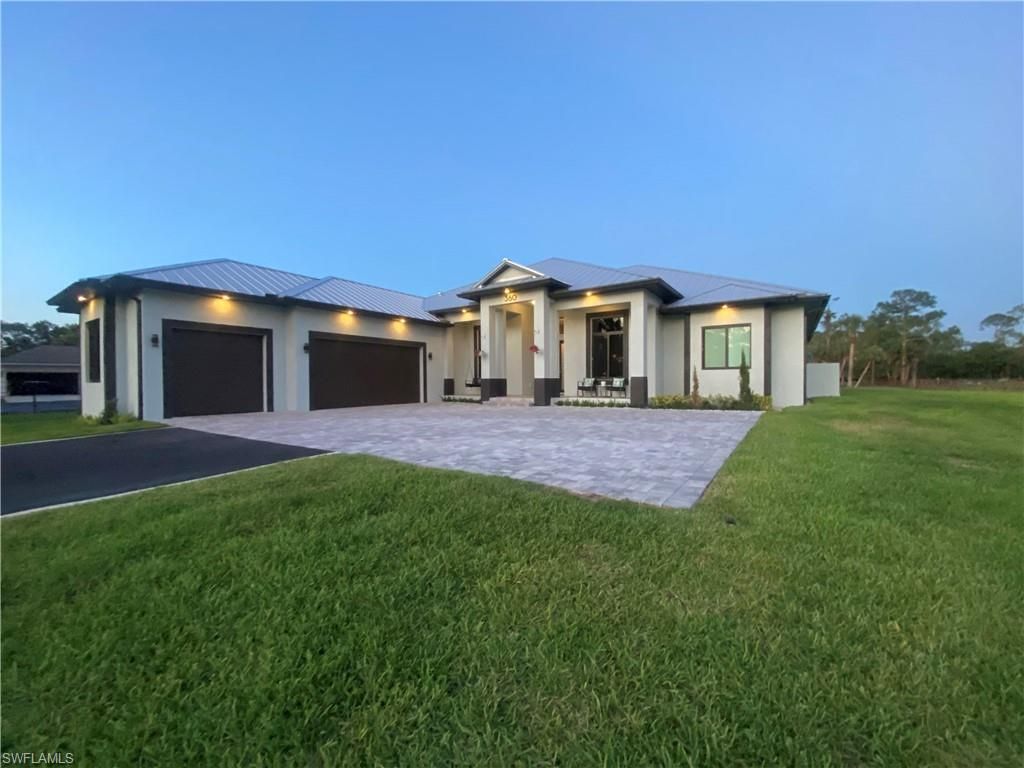 360 13th St Sw, Naples, FL 34117 Photo