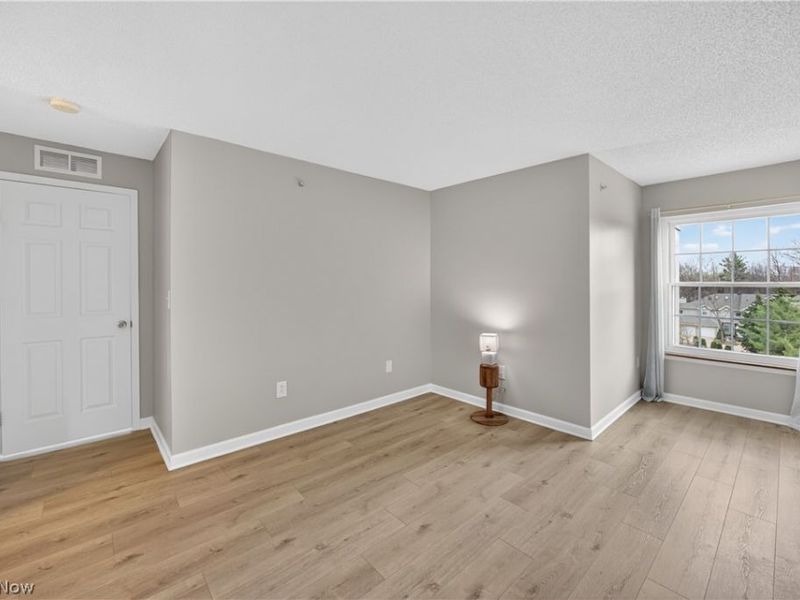 240 Fox Hollow Drive, Unit 408, Mayfield Heights, OH 44124 Photo 14