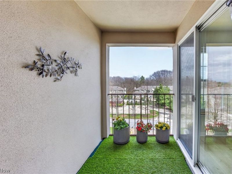 240 Fox Hollow Drive, Unit 408, Mayfield Heights, OH 44124 Photo 25