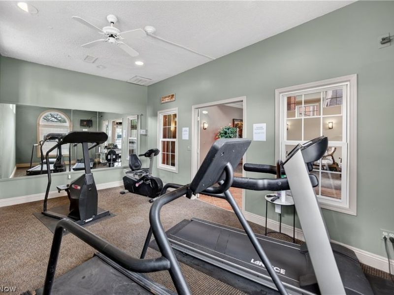 240 Fox Hollow Drive, Unit 408, Mayfield Heights, OH 44124 Photo 29