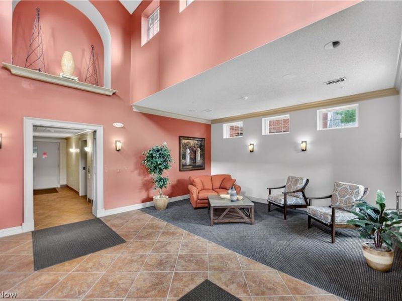 240 Fox Hollow Drive, Unit 408, Mayfield Heights, OH 44124 Photo 32