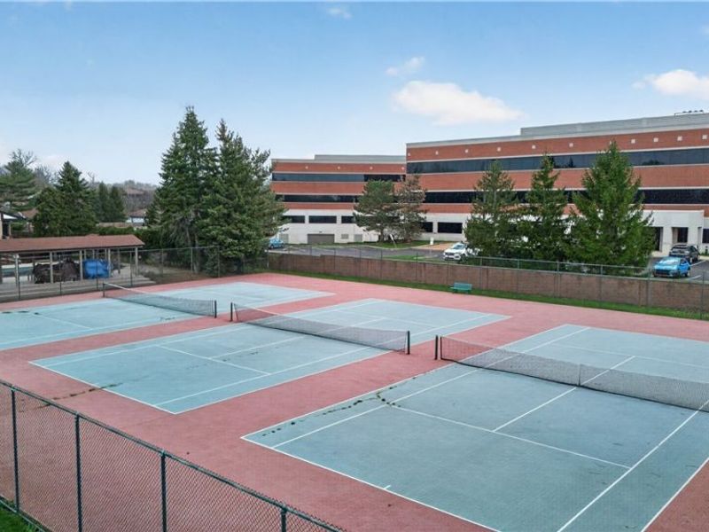 240 Fox Hollow Drive, Unit 408, Mayfield Heights, OH 44124 Photo 37