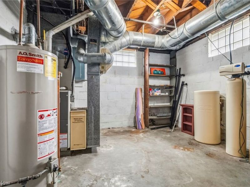 938 Race Street, Dover, OH 44622 Photo 25