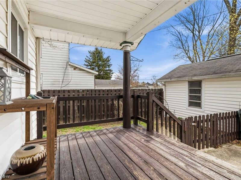 938 Race Street, Dover, OH 44622 Photo 27