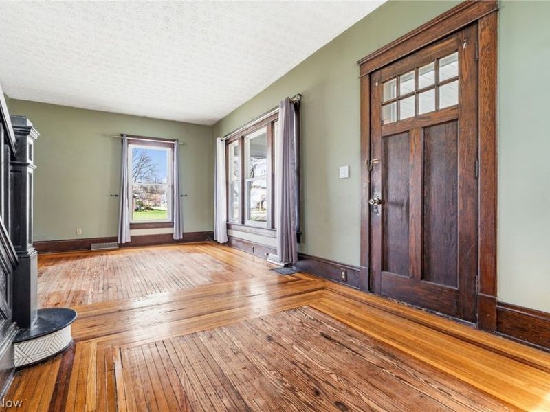 938 Race Street, Dover, OH 44622 Photo 9