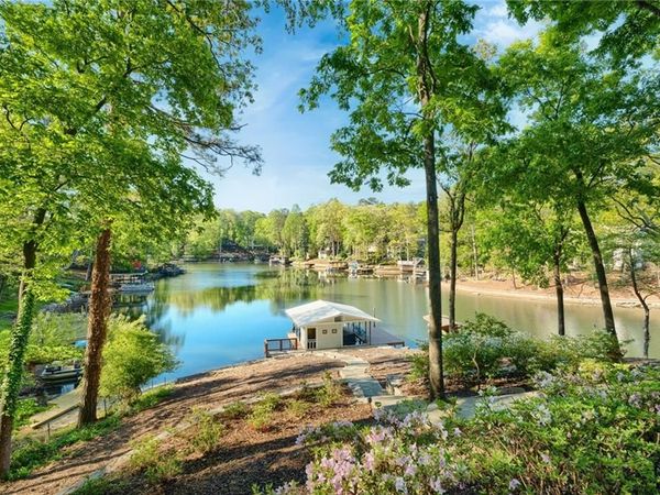 594 Hilltop Lane, Berkeley Lake, GA 30096