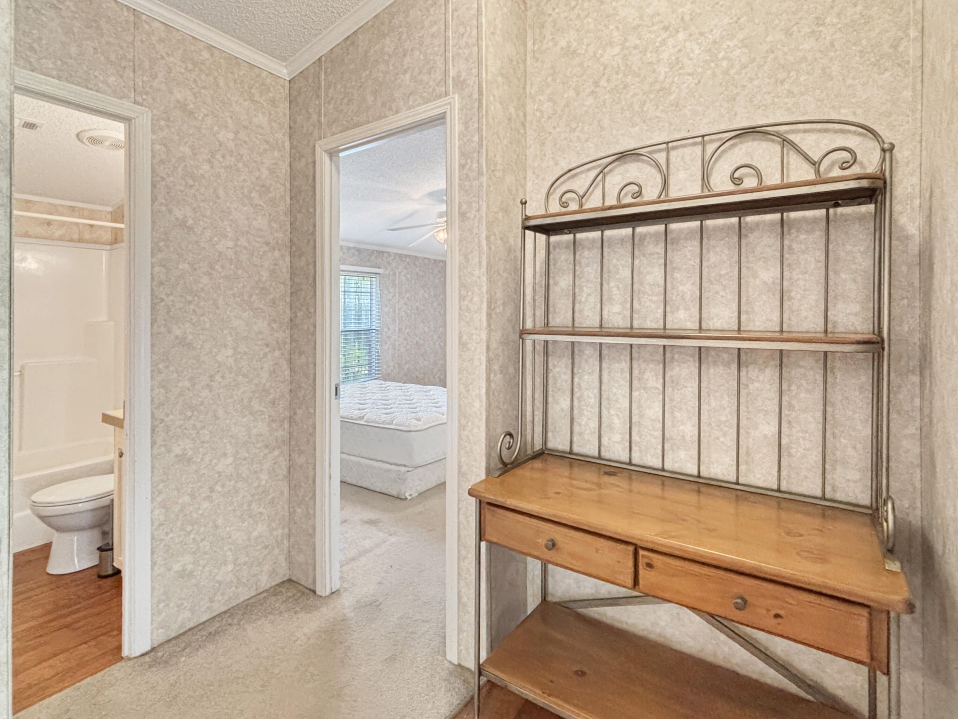 7568 SE Swan Avenue, Hobe Sound, FL 33455 Photo