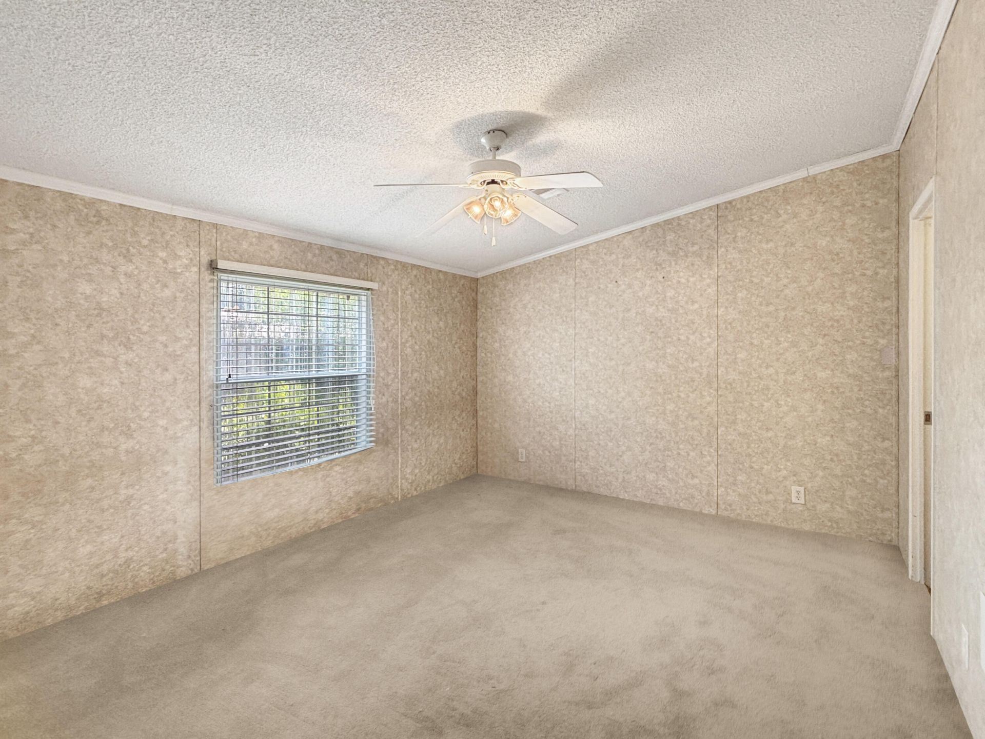 7568 SE Swan Avenue, Hobe Sound, FL 33455 Photo