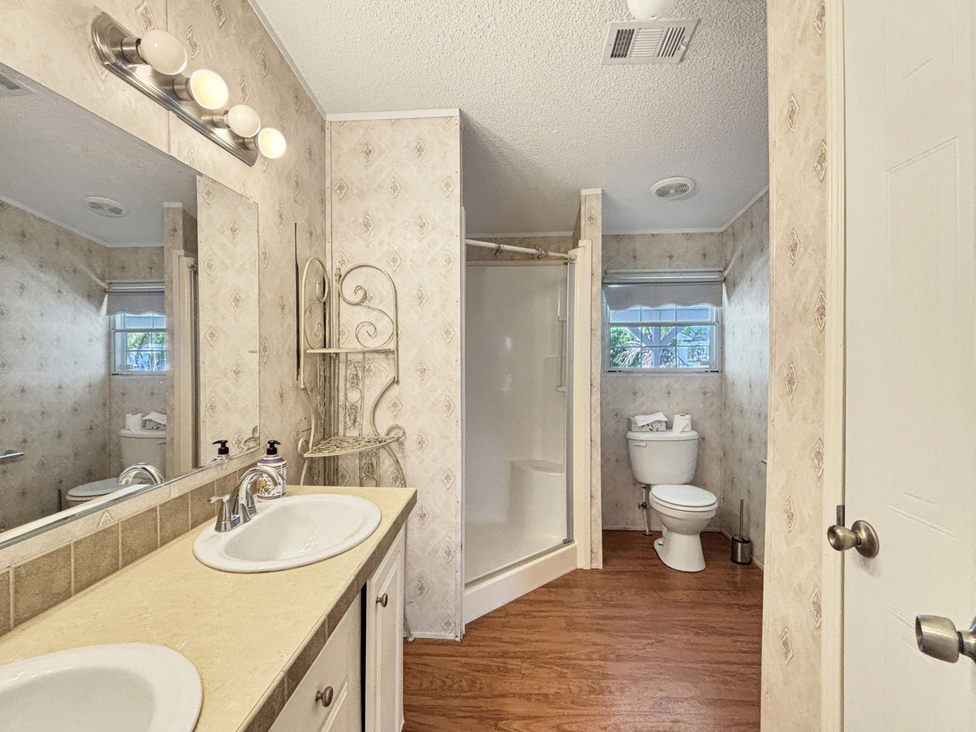 7568 SE Swan Avenue, Hobe Sound, FL 33455 Photo