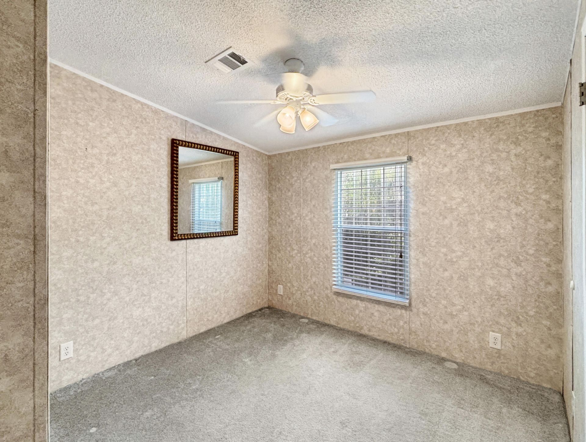 7568 SE Swan Avenue, Hobe Sound, FL 33455 Photo