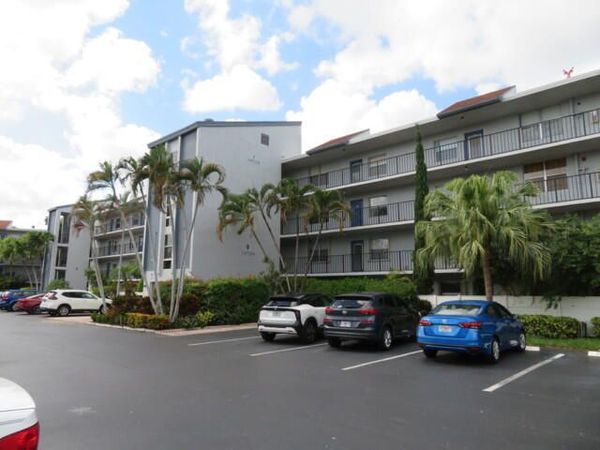 14723 Cumberland Drive, Unit 3060, Delray Beach, FL 33446
