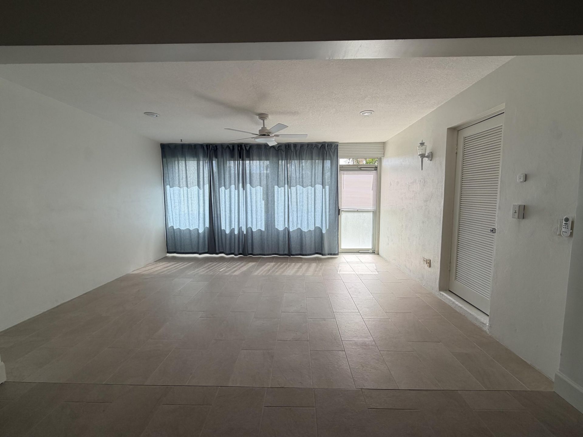 5800 Fernley Drive W, Unit 3, West Palm Beach, FL 33415 Photo