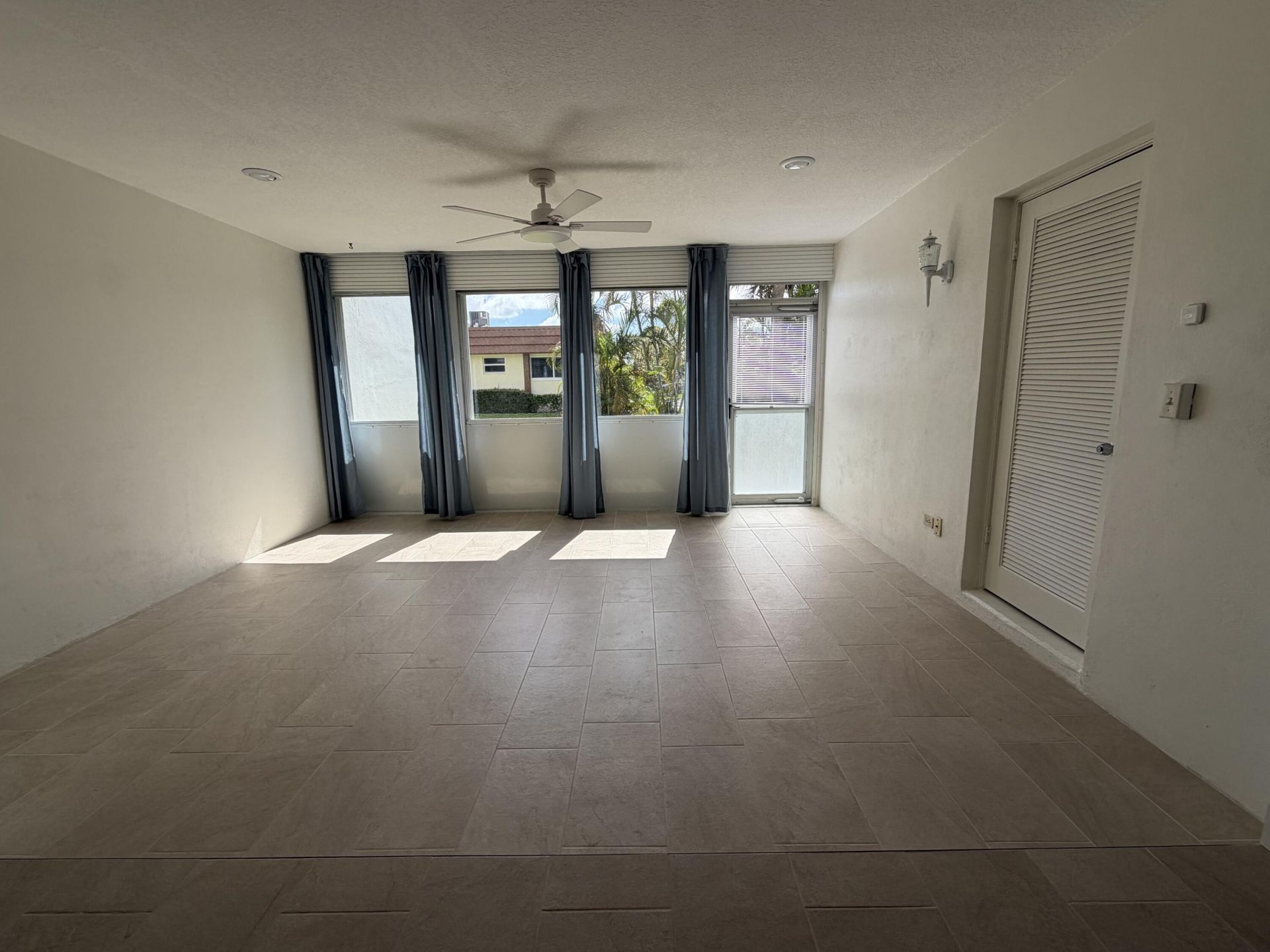 5800 Fernley Drive W, Unit 3, West Palm Beach, FL 33415 Photo