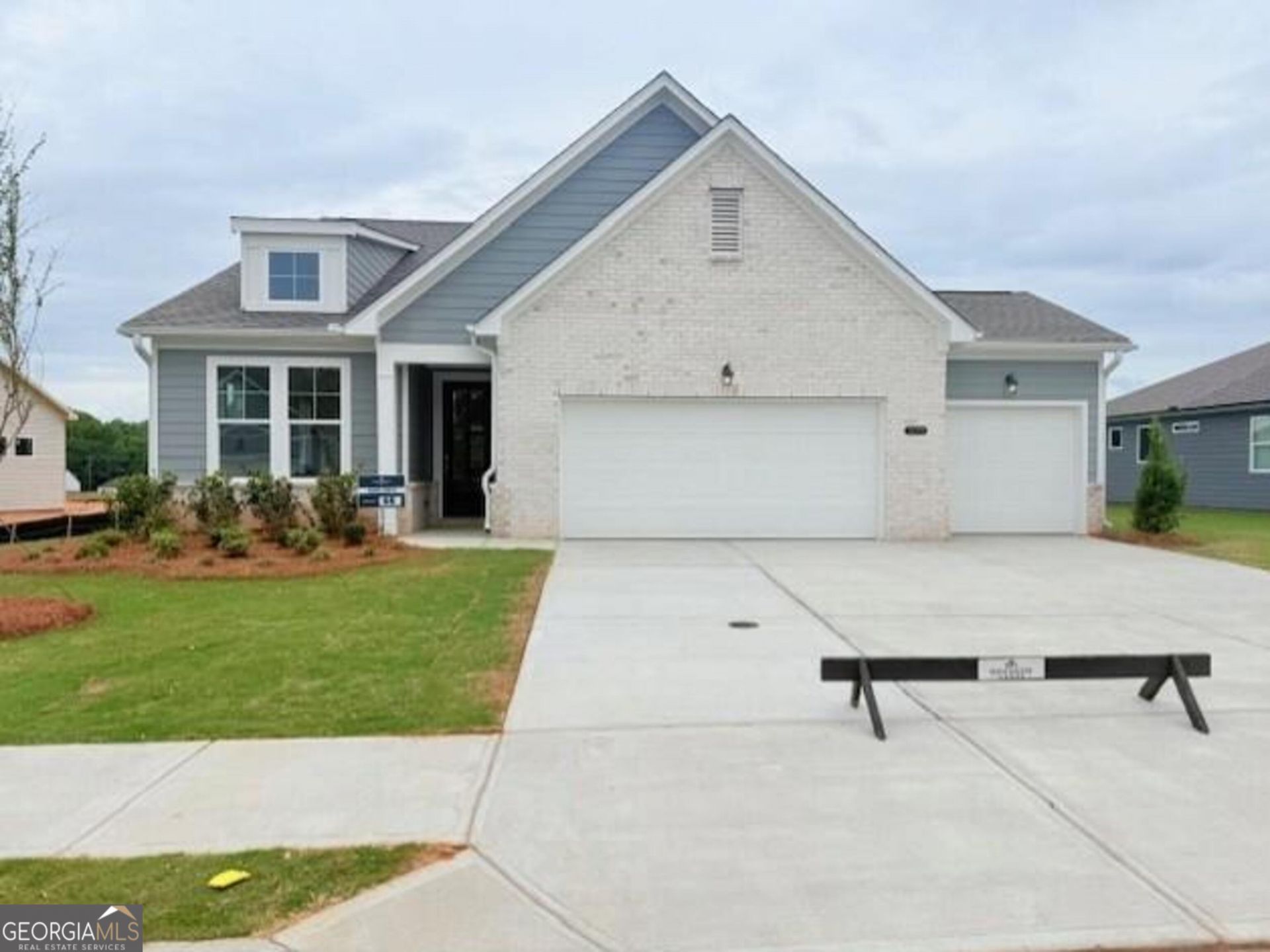 579 Grand Wehunt, Hoschton, GA 30548 Main Photo