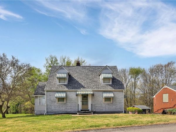 103 Hoover Blvd, Aliquippa, PA 15001