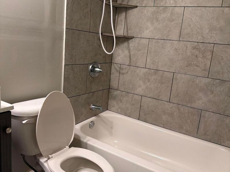 2251 Sullivant Avenue, Unit 2249, Columbus, OH 43223 Photo 16