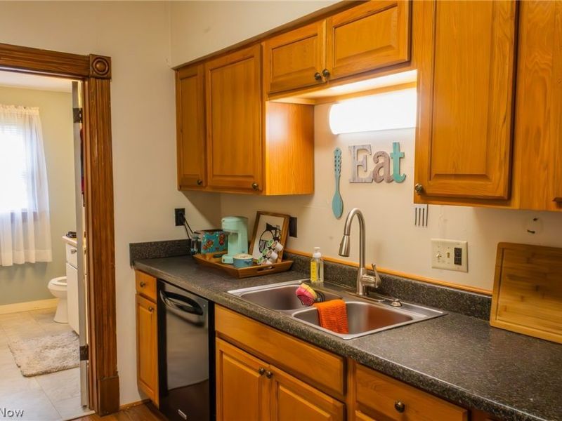 605 Trenton Street, Toronto, OH 43964 Photo 13