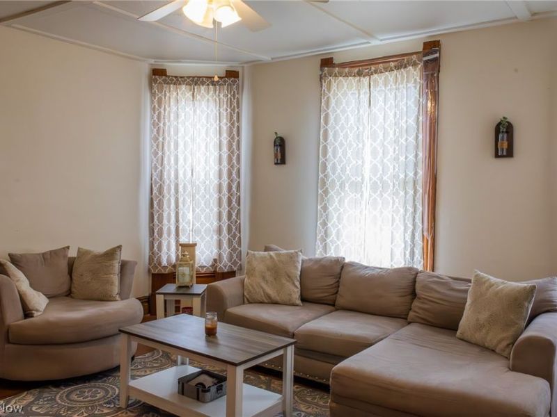 605 Trenton Street, Toronto, OH 43964 Photo 8