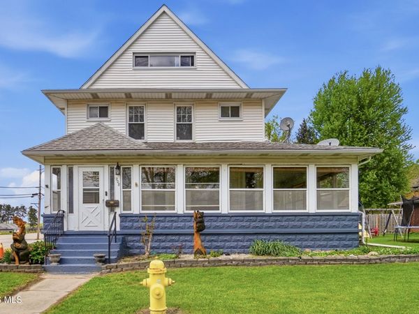 208 Dodge Street, Swanton, OH 43558