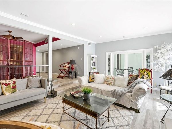 4807 Woodley Avenue, Unit 303, Encino, CA 91436