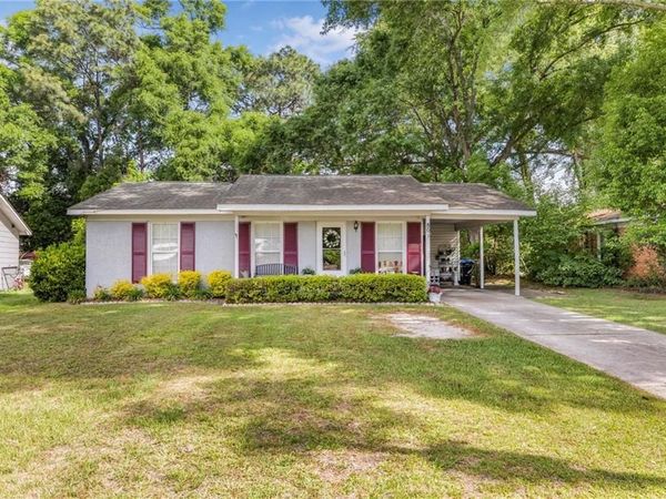 80 Margaret Avenue, Chickasaw, AL 36611