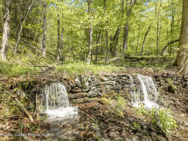 400 Overlook Drive, Hillsdale, NY 12529