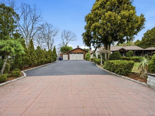 13 Laurel Lane , Shirley, NY 11967