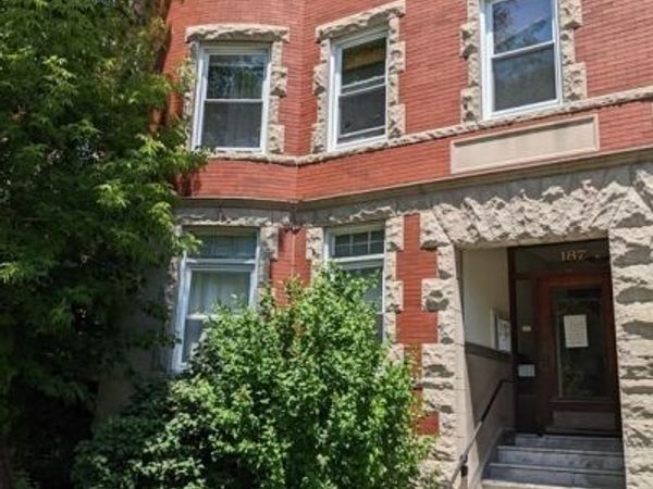 187 Winthrop Rd, Unit 3, Brookline, MA 02445