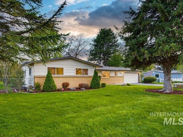 9625 W Halstead Dr, Boise, ID 83704